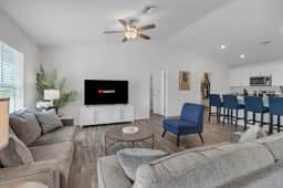 Luxury Retreat w/ Heated SaltWater Pool! Perfect for 2 families - Image 4