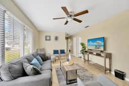 Remodel Home w/ Heated pool, patio & gas grill