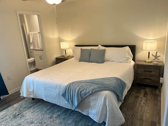 2 Stunning New homes with Heated Saltwater Pools and Piers!