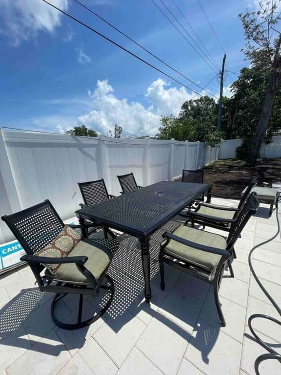 Sun & Swim Villa W/ Fence + Pool by Siesta Key!