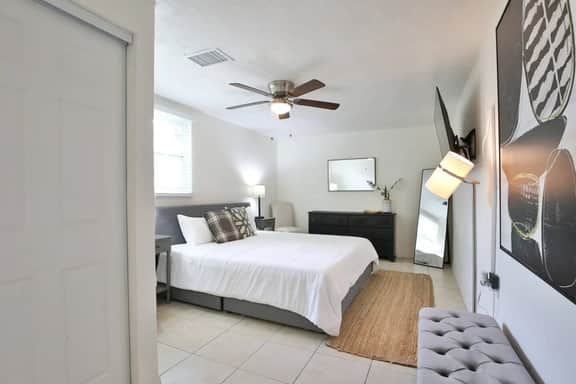 HotTub Retreat w/ Big Private Fenced Yard by Beach