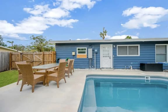 Remodel Home w/ Heated pool, patio & gas grill